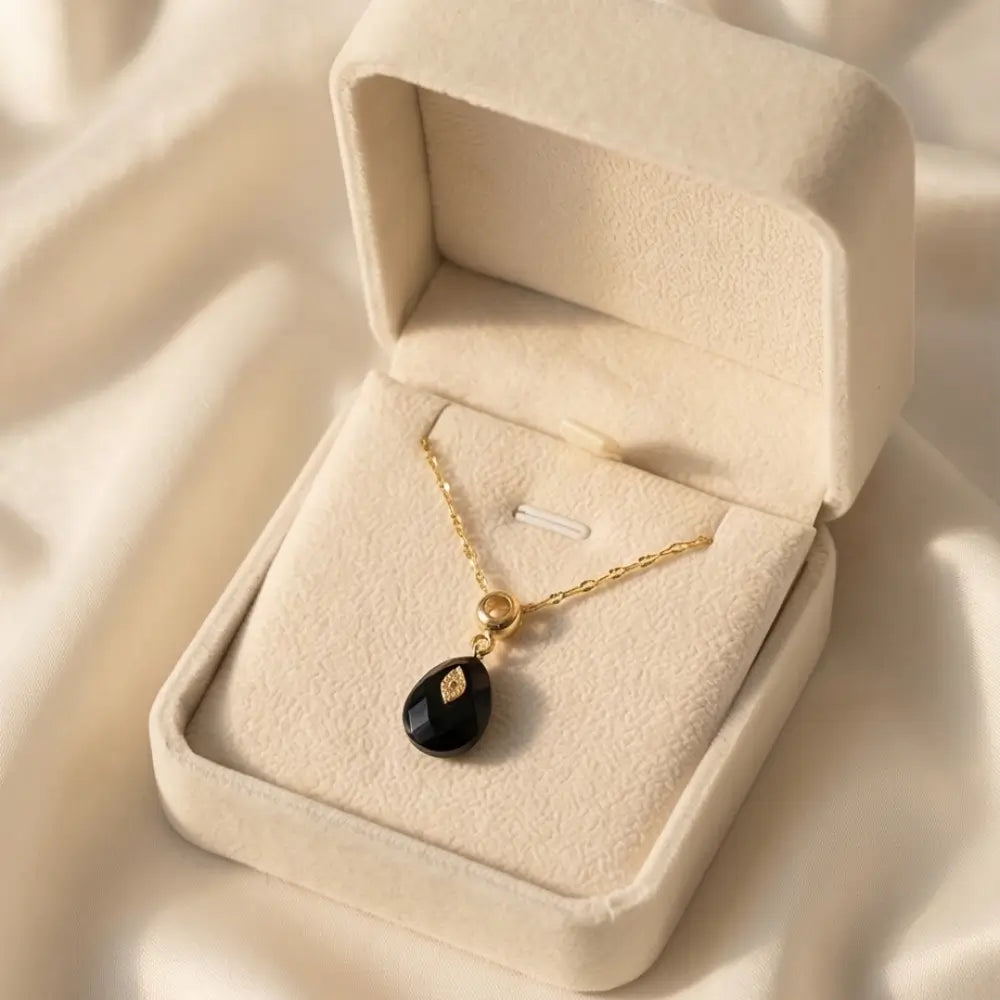 Black Onyx Teardrop Pendant Necklace – 18K Gold Plated Minimalist Chain
