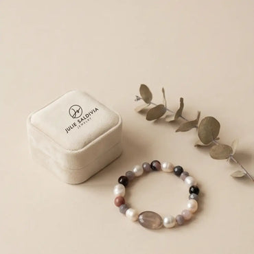 Elegant neutral beaded bracelet with pearls in Julie Saldivia jewelry box