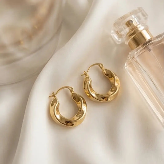 18k gold plated huggie hoop earrings lightweight everyday gold jewelry for women