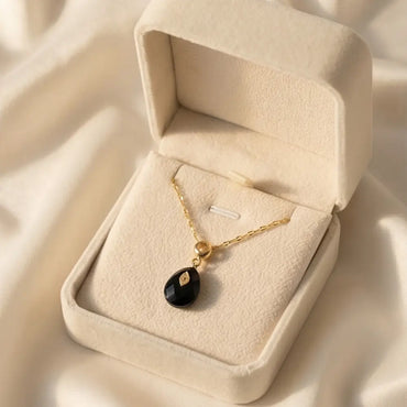 Black Onyx Teardrop Pendant Necklace – 18K Gold Plated Minimalist Chain