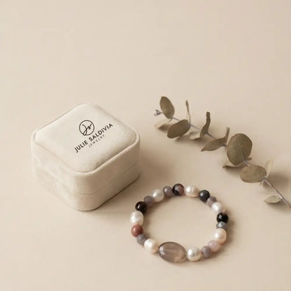 Elegant neutral beaded bracelet with pearls in Julie Saldivia jewelry box